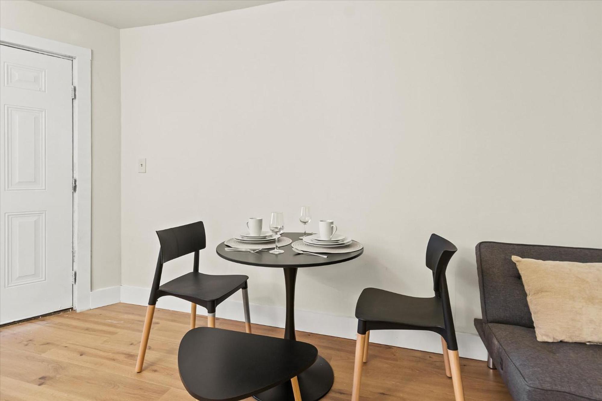 Modern Studio Apartment Near Merrimack Park Huntsville Εξωτερικό φωτογραφία